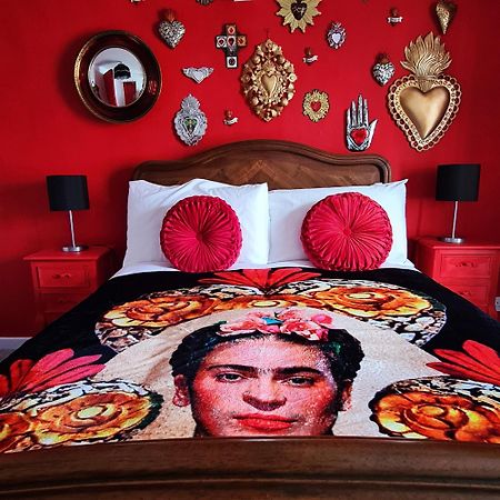 Frida'S Cottage Уитби Экстерьер фото