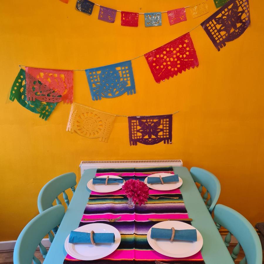Frida'S Cottage Уитби Экстерьер фото